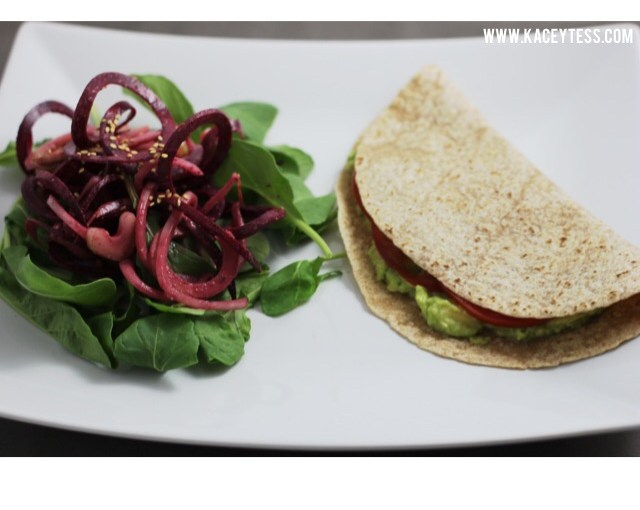 {raw}{vegan} Beet-Apple Salad