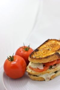caprese sandwich
